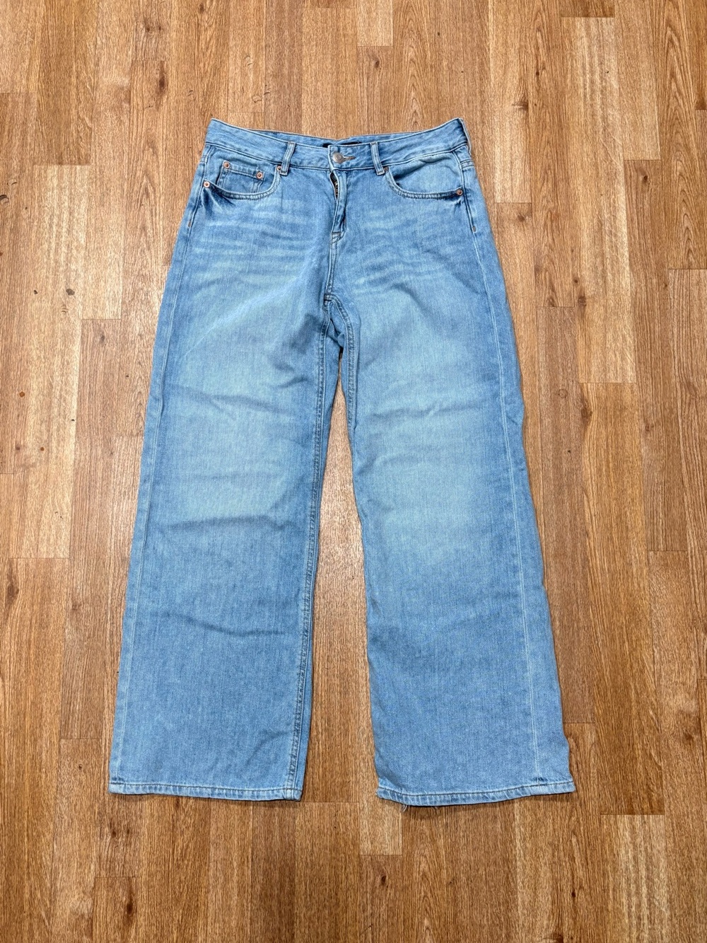 Women's Wide Leg Jeans